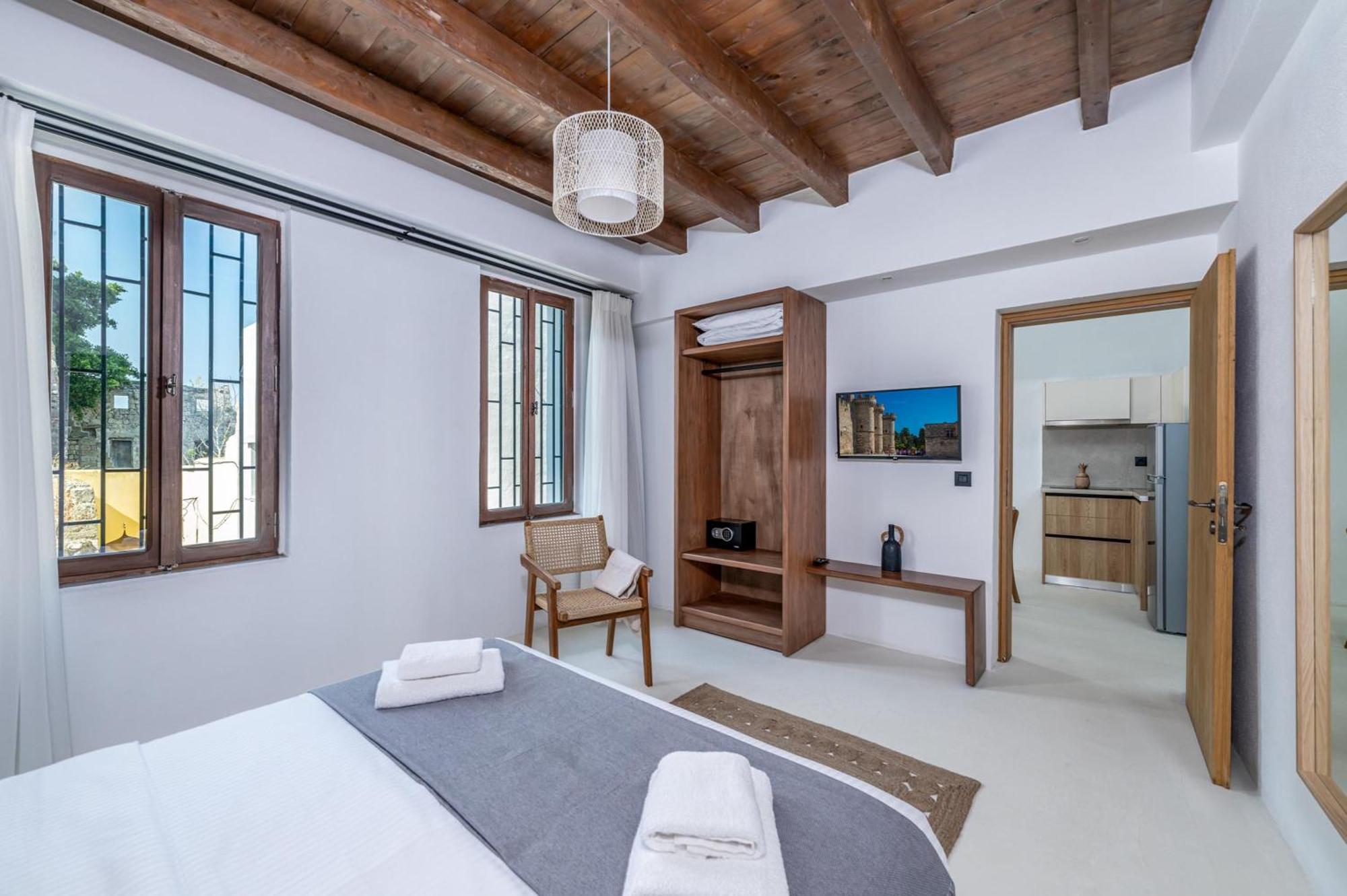 Elia Suites - Old Town Rhodes City Ruang foto